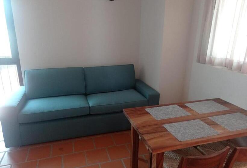 Bungalow Standard, Aurelia