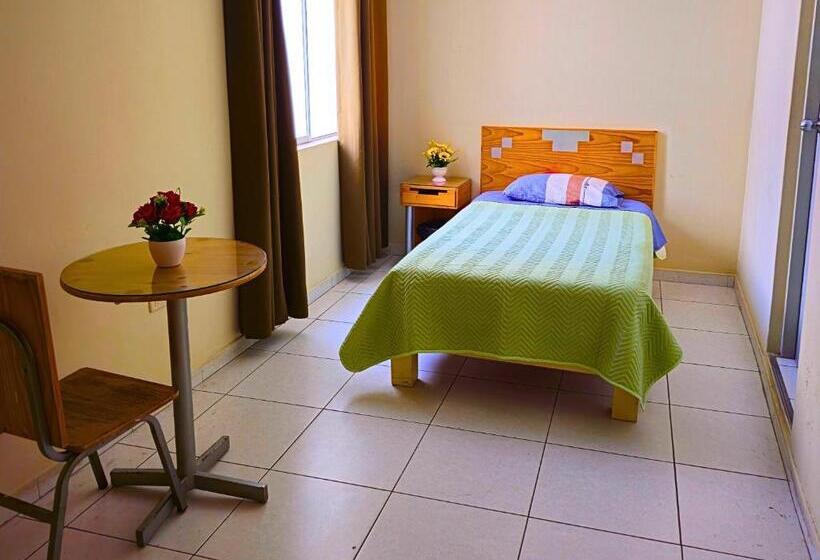 Номер Стандарт Индивидуальный, Hostal Santa Barbara