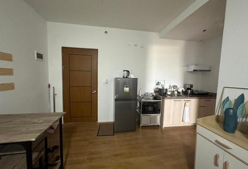 Апартаменты 1 Спальня с Балконом, 1bedroom Suite @ Mesatierra Garden Residences