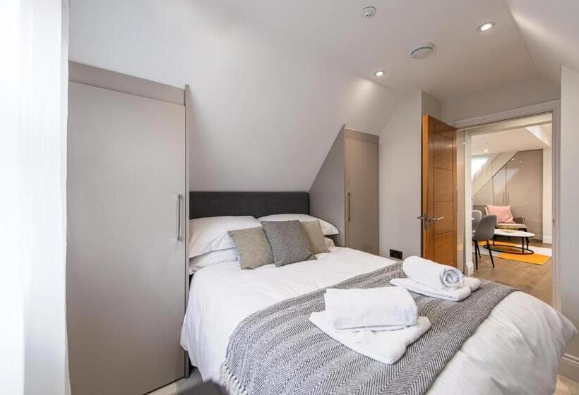 Апартаменты 1 Спальня, Ealing Residency