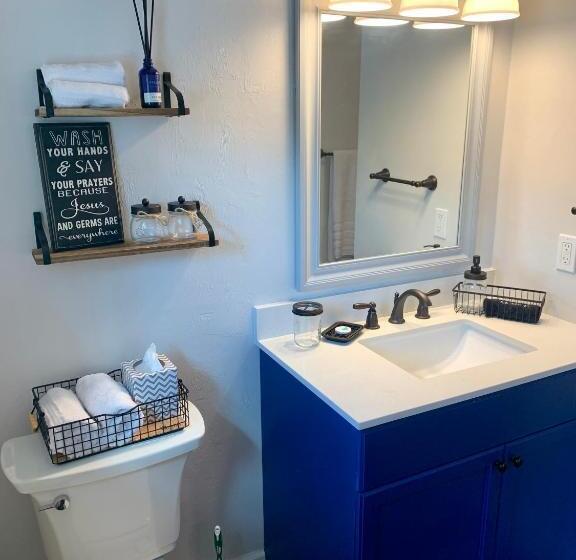 스탠다드 트리플 룸, Beautiful Private Suite In Upscale Neighborhood. Down The Road From Nature Park And Restaurants Etc