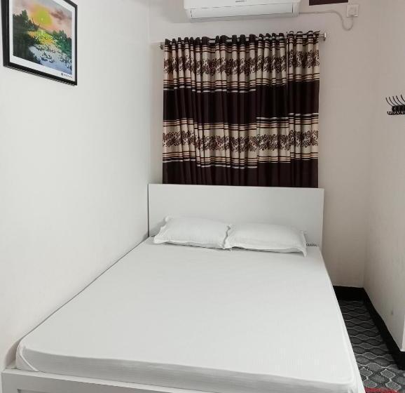 اتاق استاندارد سه نفره, In Need   Near To The Us France Italy Saudi Embassy And Airport