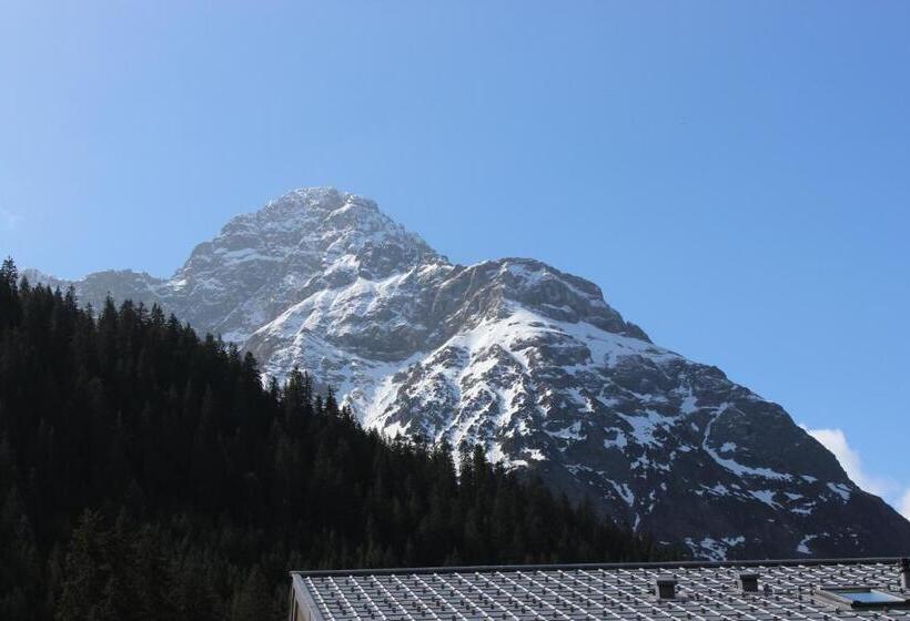 带阳台的三人标准间, Alpenhotel Widderstein