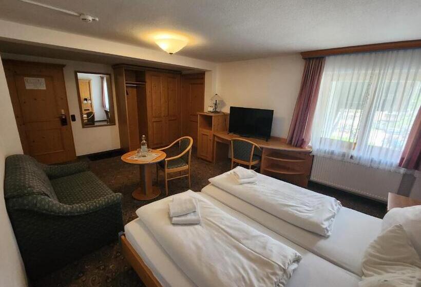 家庭间, Alpenhotel Widderstein