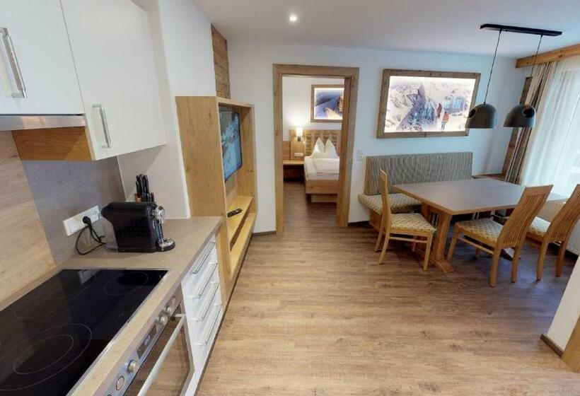 Апартаменты 2 Спальни, Pension Bergkristall