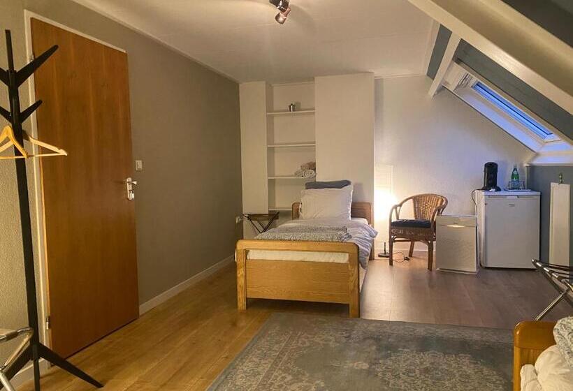 Семейный Номер, Bed And Breakfast Carma Arnhem