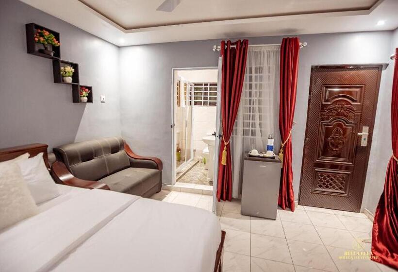 Президентский Люкс, Bella Ella Hotel & Event Center