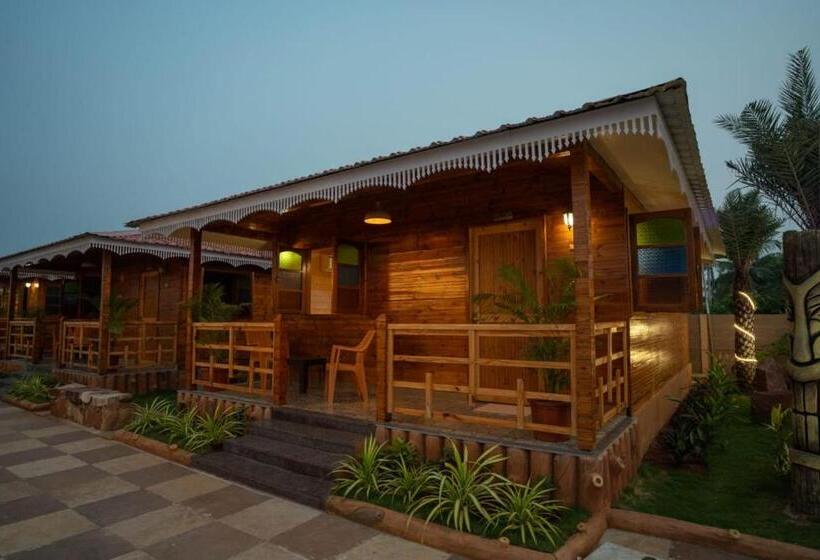 带大床的高级房间, Grace Exotica Goa