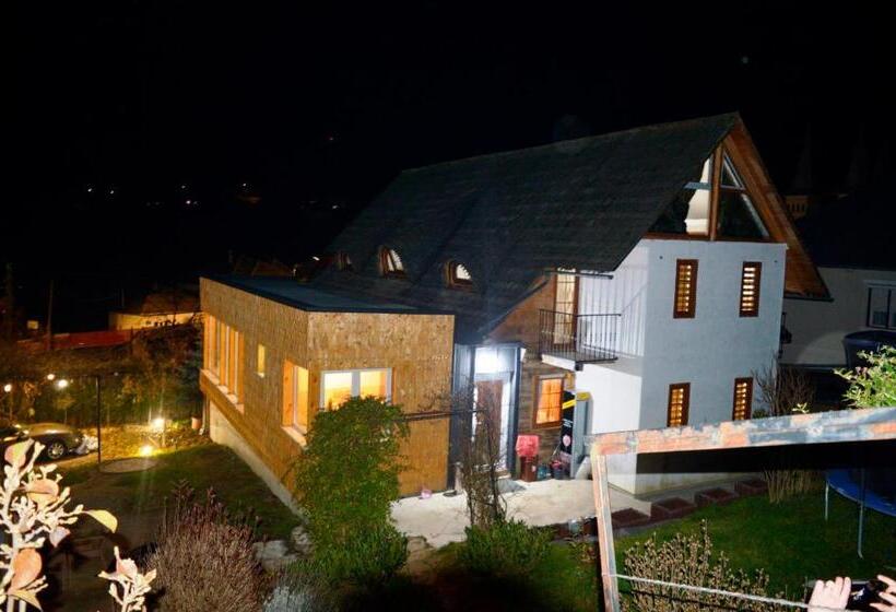 Номер Стандарт Вид на Сад, Casa Cu Magnolii