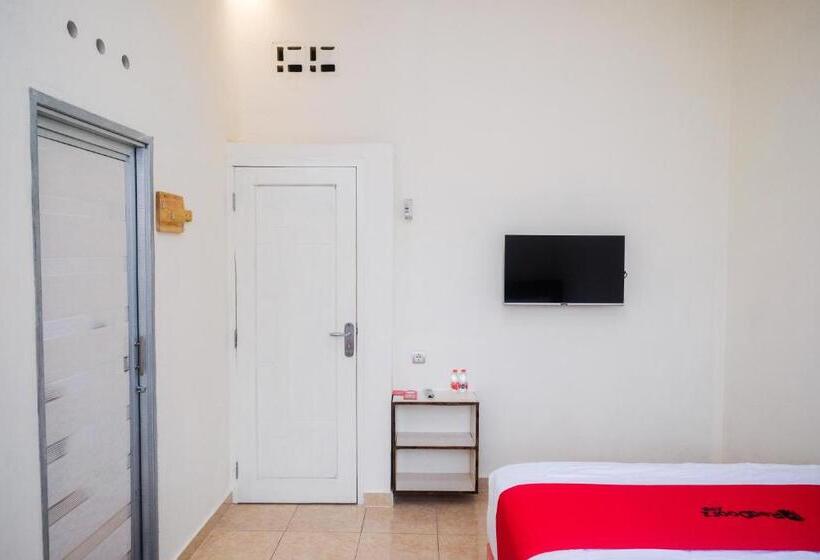Номер Deluxe, Reddoorz Near Terminal Bus Purwokerto