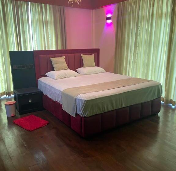 스탠다드 발코니 룸, Royal Residence Malabe