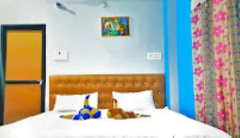 デラックスルーム, Durga Palace,chapra
