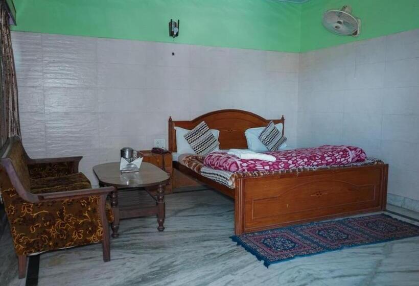 디럭스 룸, Himalaya Mount View Resort Uttarakhand