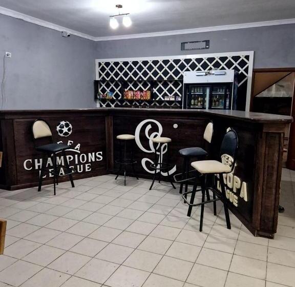 اتاق استاندارد با سرویس بهداشتی مشترک, Hurma гостиница хостел кафе бар