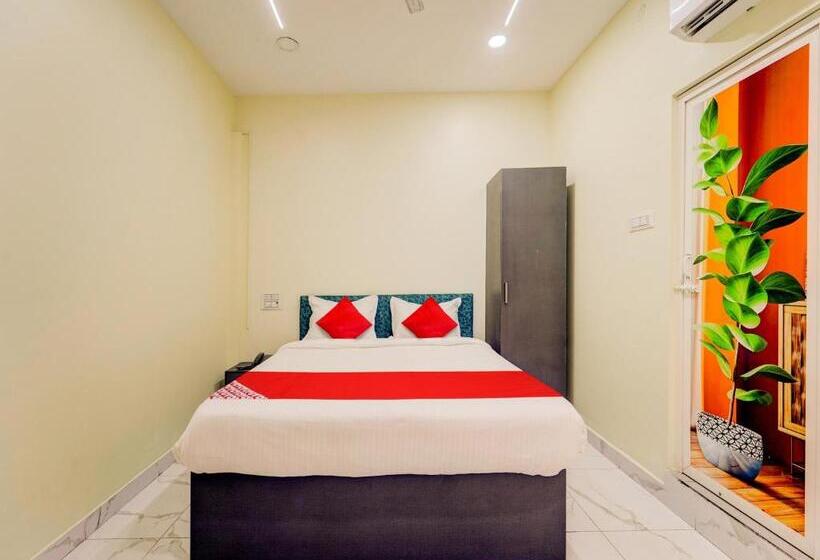 三人经典房间, Oyo Flagship Hotel Sanva