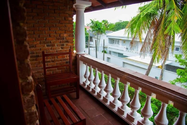 Номер Стандарт, Salty Seahorse Mount Lavinia