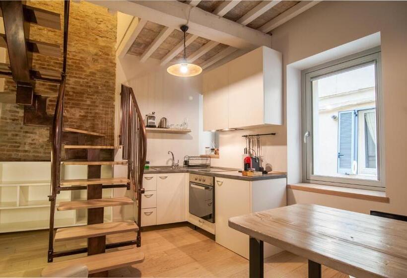اتاق دوبلکس, Umbrian Concierge   La Corte Del Grillo