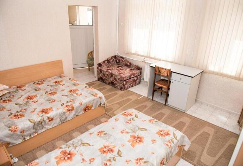 디럭스 룸, стаи за гости