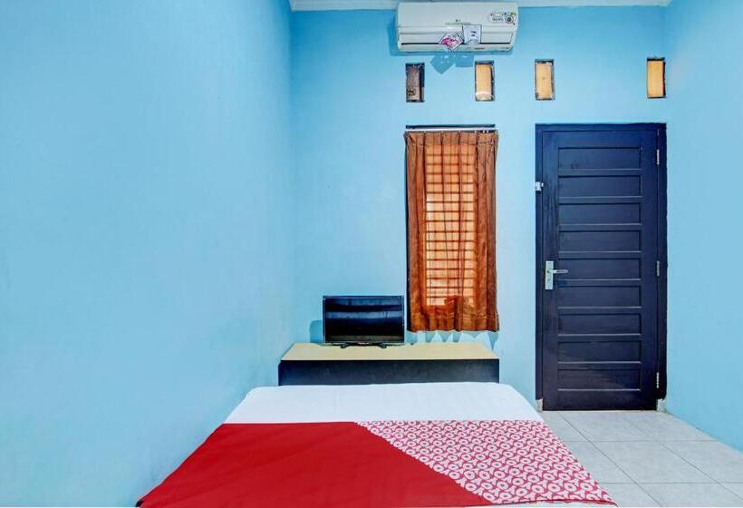 Номер Deluxe, Oyo 93209 Guest House Cemara 3