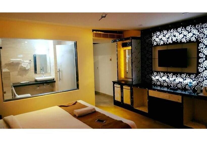 Family Suite, The Golden Oyster, Dehradun