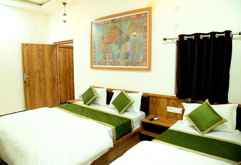 Трехместный Номер Deluxe, The Travel Bug Jaisalmer
