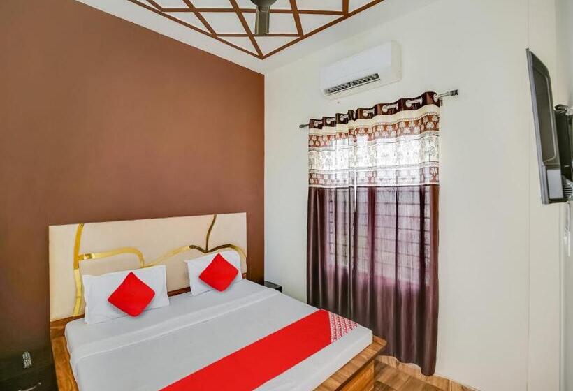 Трехместный Номер Классика, Oyo Hotel Riyasat Inn