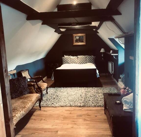 Номер Стандарт, Cottonwood Barn