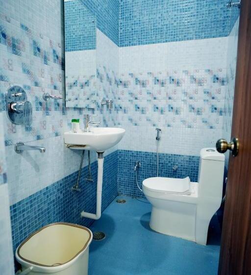 Номер Deluxe, Apoorva Guest House
