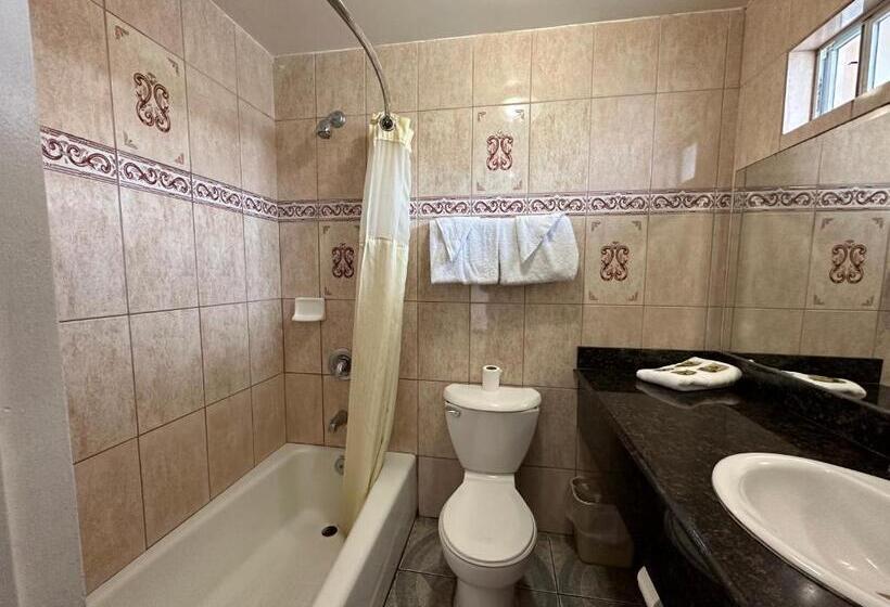 Номер Deluxe Кровать Кинг, Flamingo Motel Oxnard