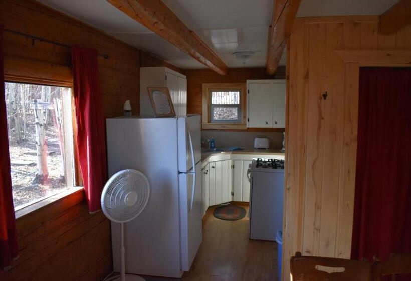 Хижина, Ute Bluff Lodge, Cabins & Rv Park