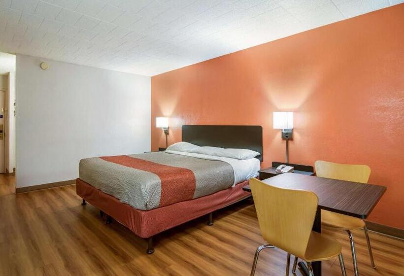 Стандартный Номер Кровать Кинг, Motel 6 New Stanton, Pa