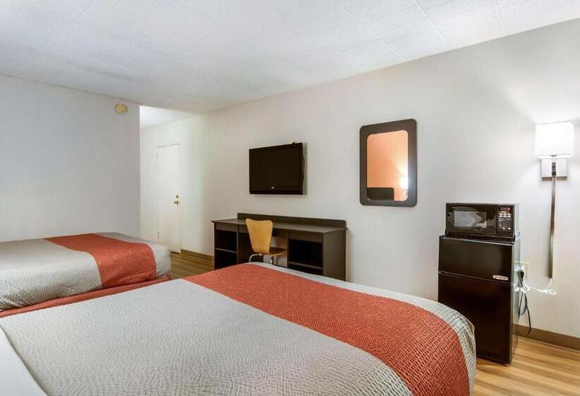 Четырехместный Номер Стандарт, Motel 6 New Stanton, Pa