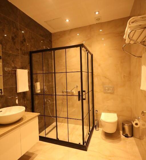 经济房, Green Roof Hotel & Spa