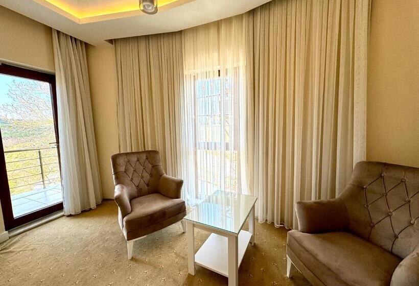 豪华套房, Green Roof Hotel & Spa