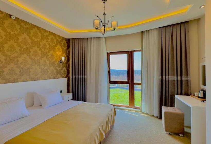 经济房, Green Roof Hotel & Spa
