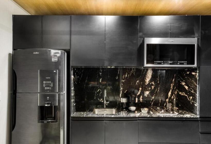 דירת חדר עם טרסה, Downtown Designer Apartments By Uliv