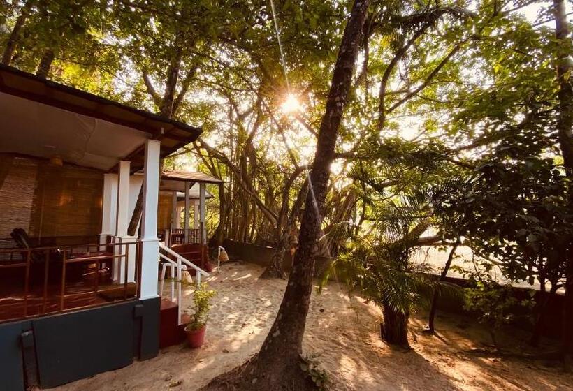 标准间带湖景, Feather Touch Hotels And Resorts Palolem