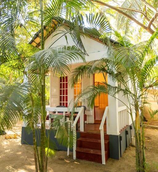标准房带园景, Feather Touch Hotels And Resorts Palolem
