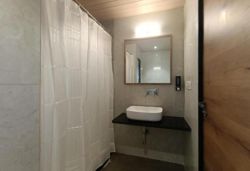 Номер Deluxe, Pk Executive Panvel