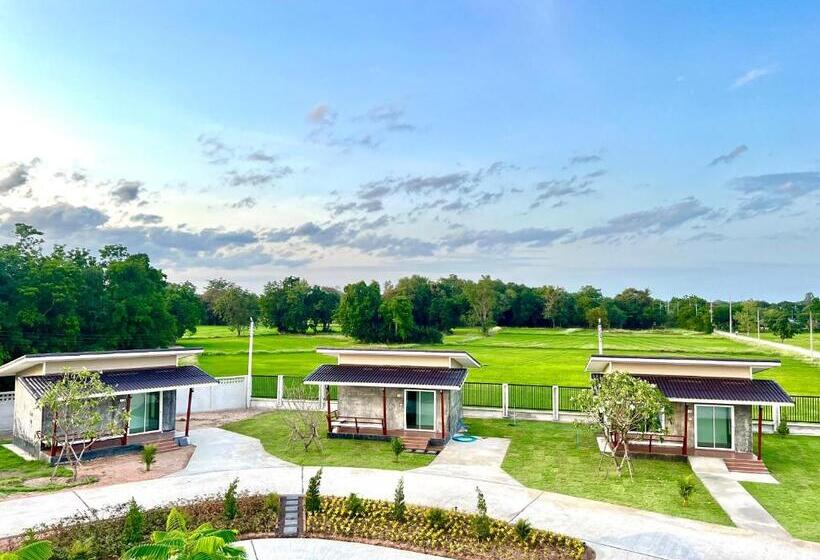 Номер Стандарт Вид на Сад, Farm View Resort @uthai Thani ฟาร์มวิว รีสอร์ท อุทัยธานี
