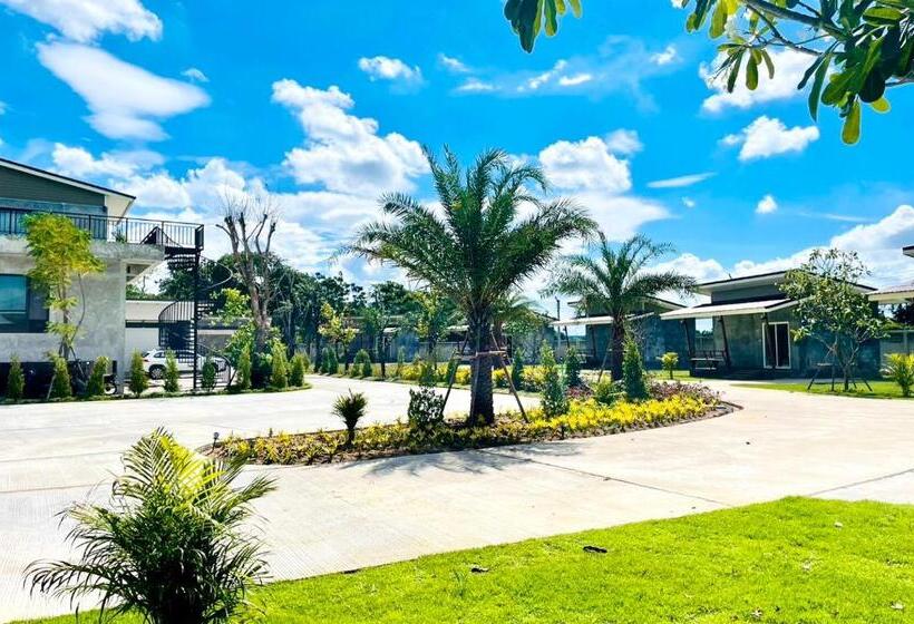 Стандартный Номер Кровать Кинг, Farm View Resort @uthai Thani ฟาร์มวิว รีสอร์ท อุทัยธานี