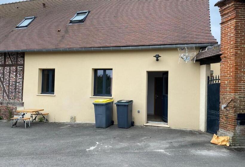 Номер Стандарт, Room In Guest Room   Bed And Breakfast In The Countryside Near Beauvais Airport