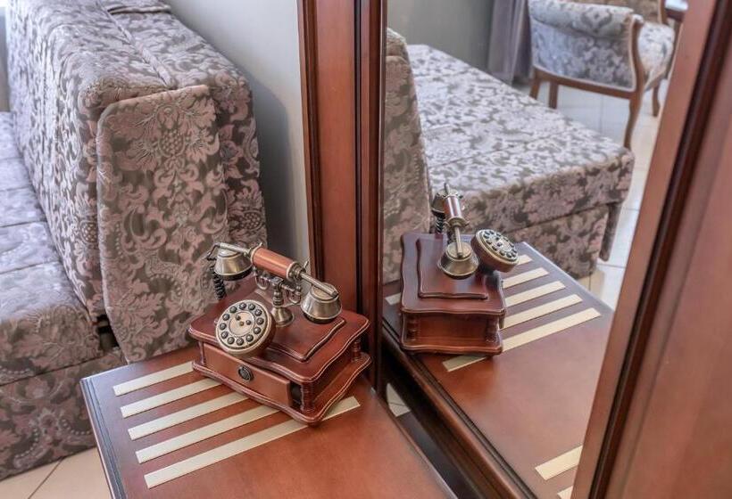 آپارتمان 1 خوابه با تراس, Villa Favorite