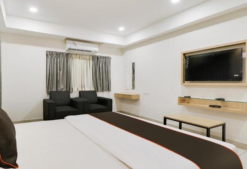 三人经典房间, Collection O 81219 Hotel River View