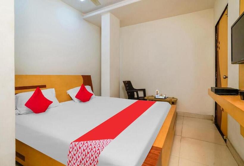 Трехместный Номер Классика, Oyo Flagship 81135 Sri Mahadeva Grand Ac Residency