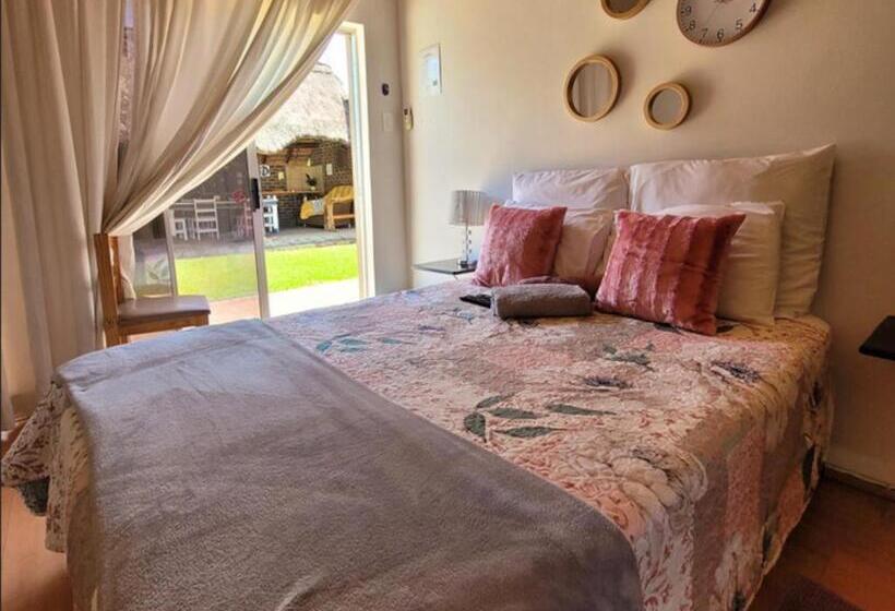 스탠다드 룸, Molopo Naledi Guest Lodge