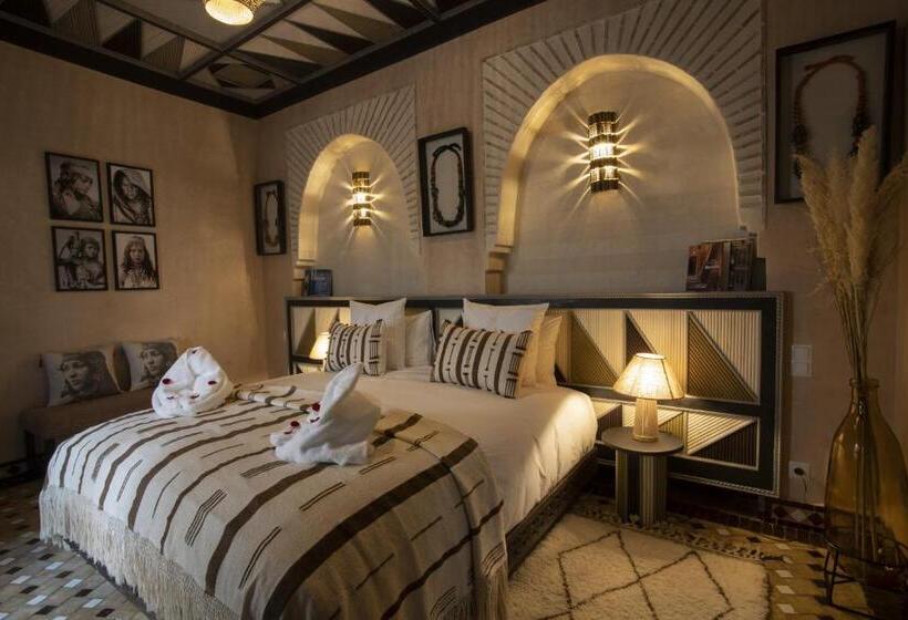 اتاق لوکس, Riad Almisk