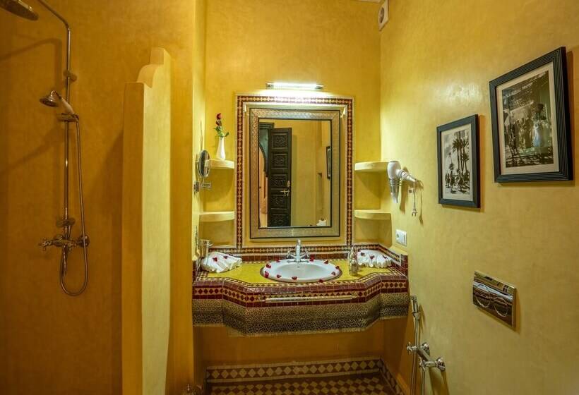 اتاق لوکس, Riad Almisk