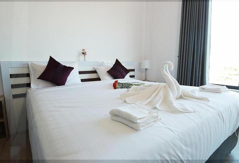Superior Room, Bouasavan Hotel And Garden