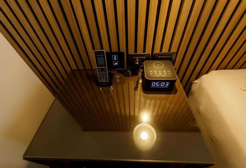 Номер Стандарт, D Avenue Boutique Hotel Accra